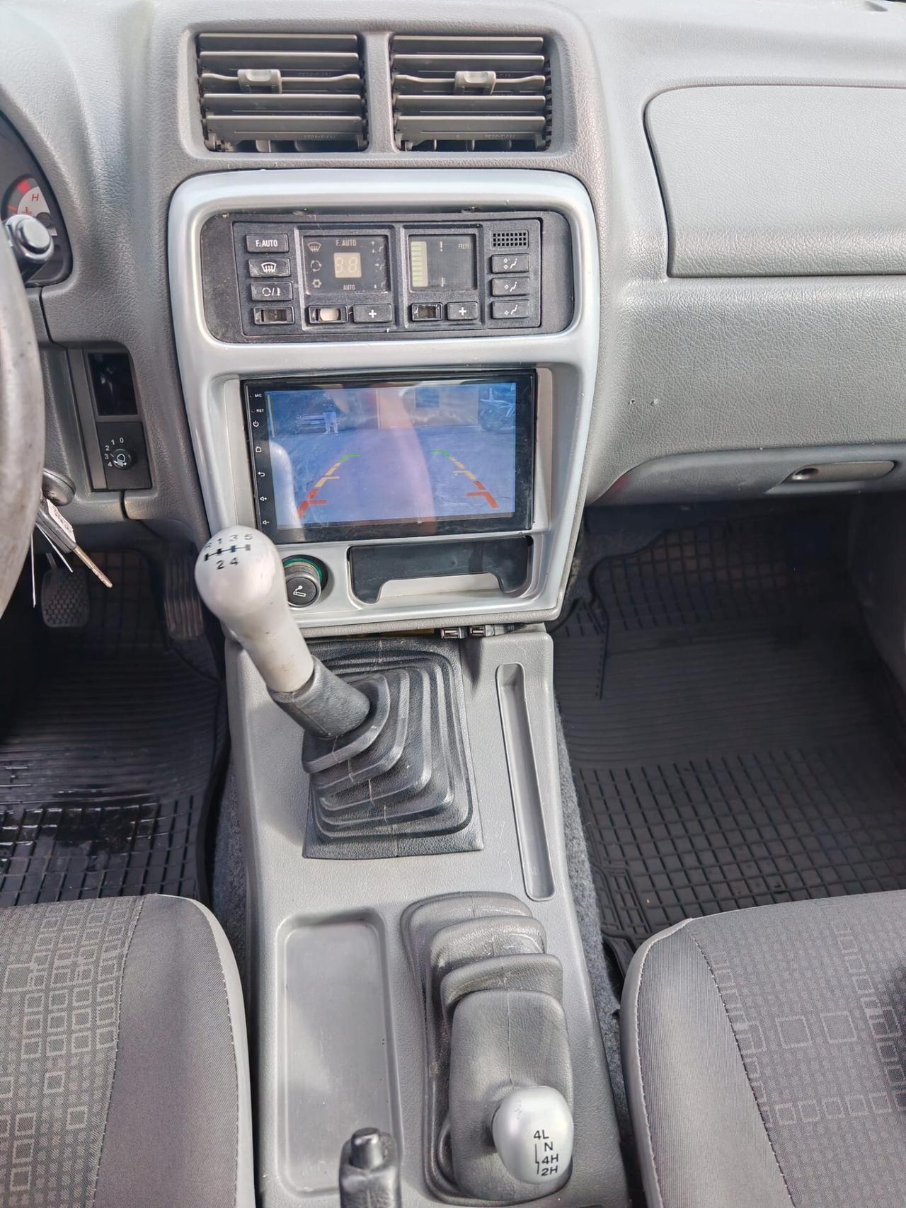 Santana PS 300 350 1.6 HDI Metal Top cat 5p.