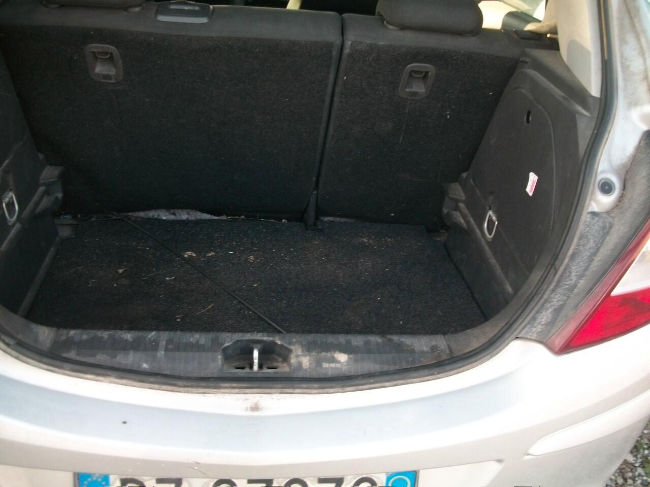 Opel Corsa 1.3 CDTI 75CV ecoFLEX 5 porte Club EURO 04 KM 230450 SI NUOVI PATENTATI COME VISTA