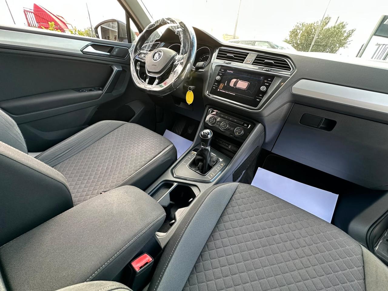 Volkswagen Tiguan 1.6 TDI Sport RLine