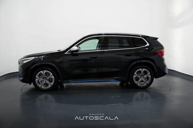 BMW iX1 xDrive 30 xLine