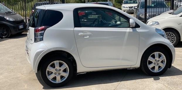 Toyota iQ 1.4 DIESEL