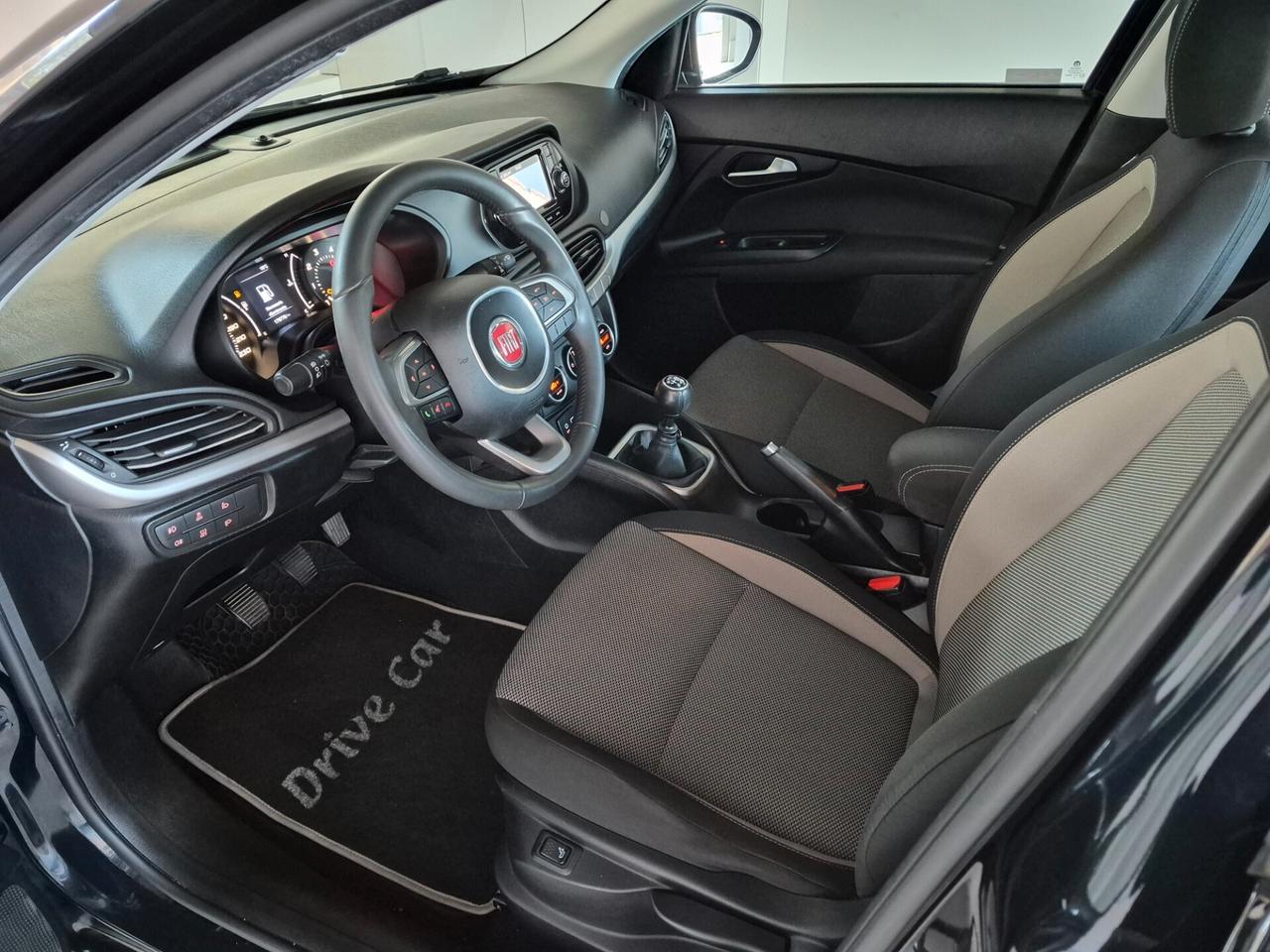 Fiat Tipo Tipo 4 porte II 2016 4p 1.6 mjt Lounge 120cv