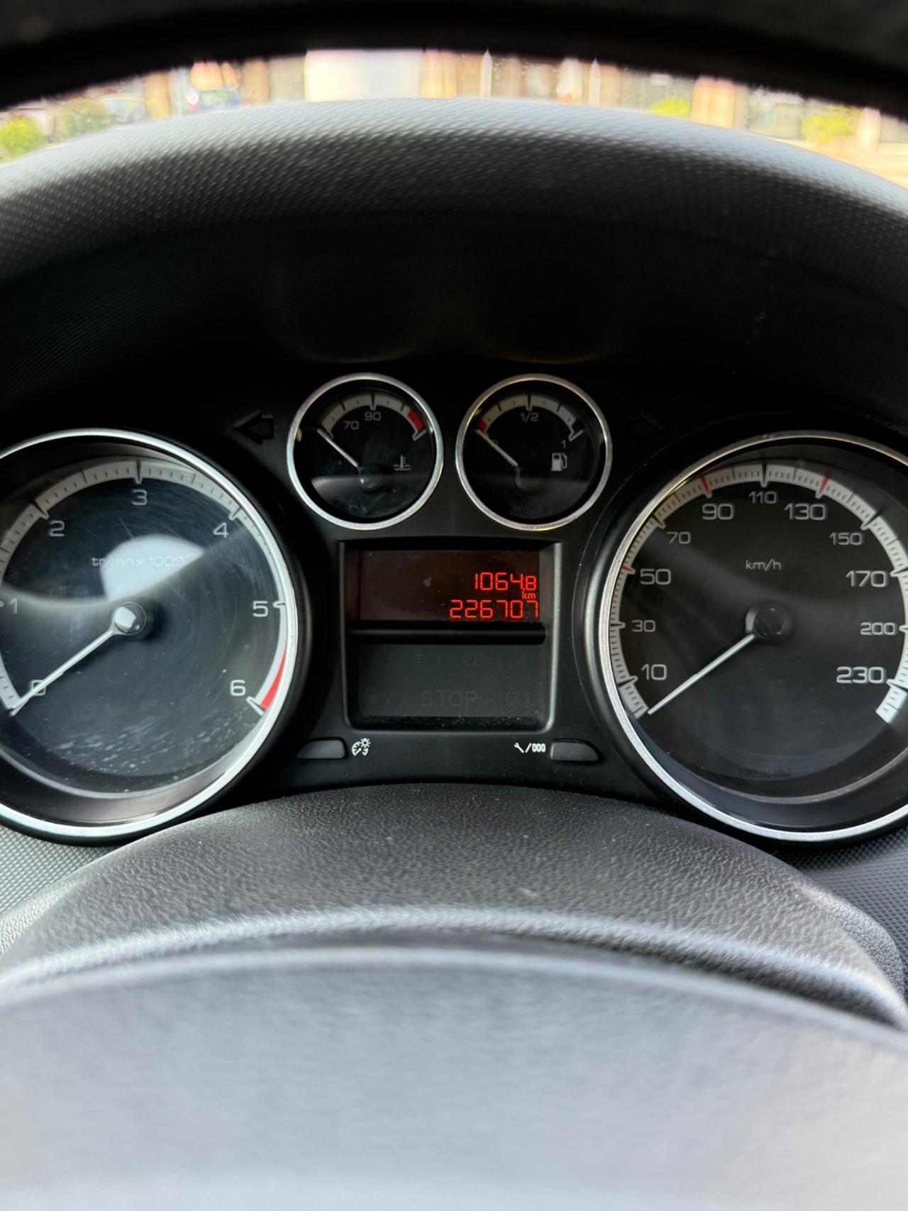 Peugeot 308 1.6 HDi 90CV SW Premium Mix