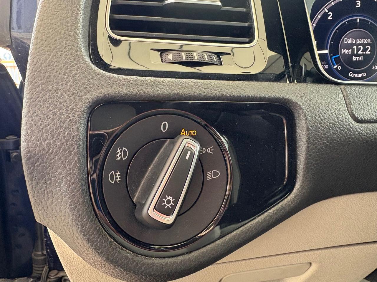 Volkswagen Golf Executive 2.0 TDI BlueMotion #9473