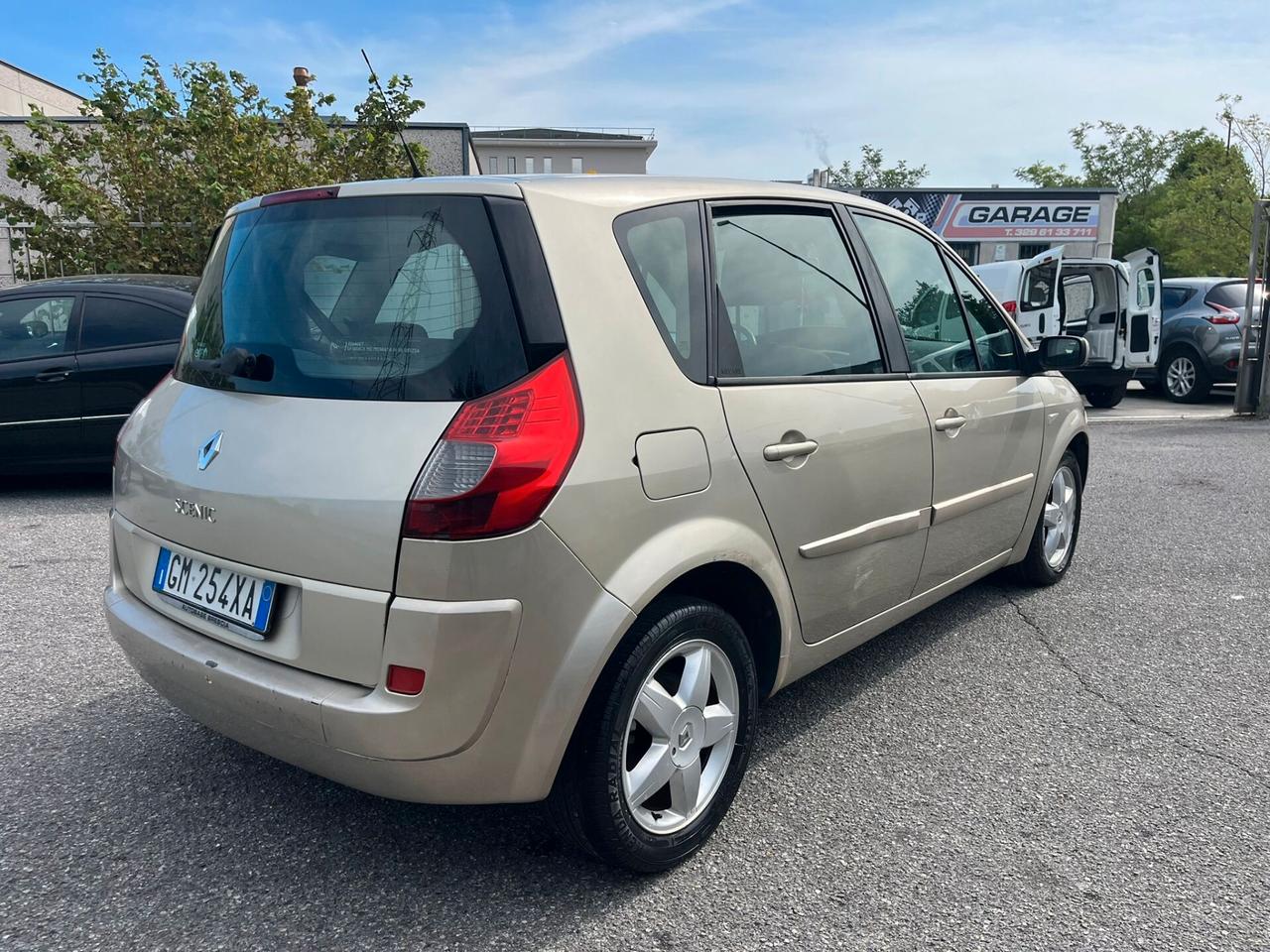 Renault Scénic 1.6 16V GPL
