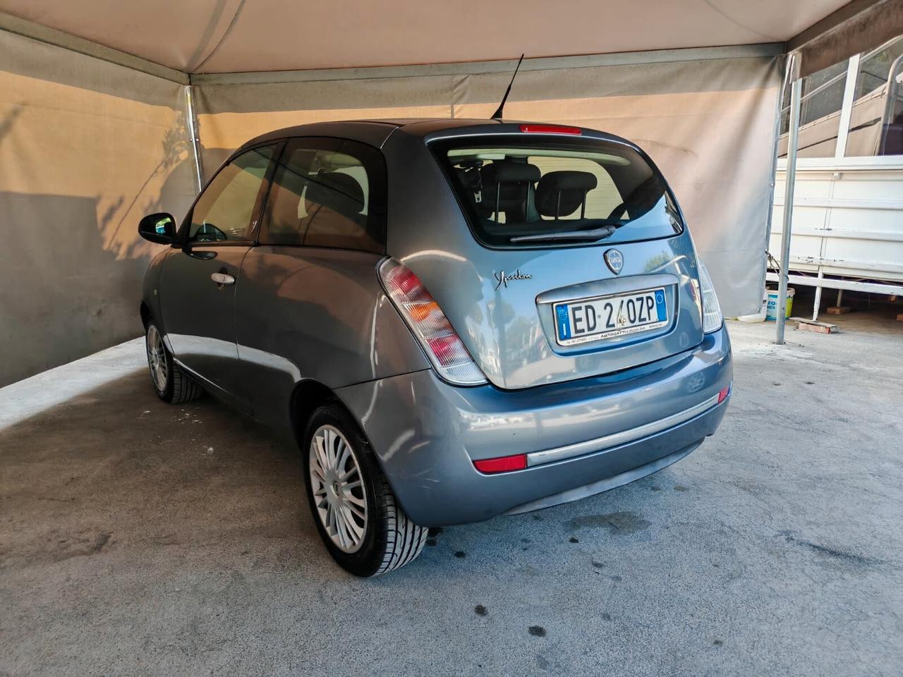 Lancia Ypsilon 1.3 Mjt 90 CV Platino