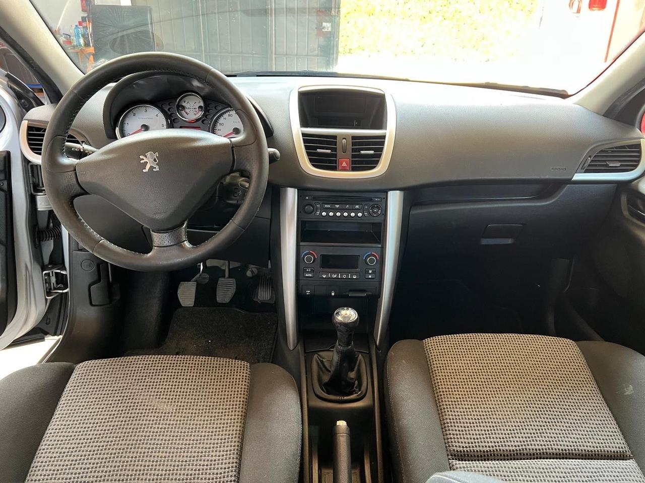Peugeot 207 1.6 HDi 110CV 5p. XS