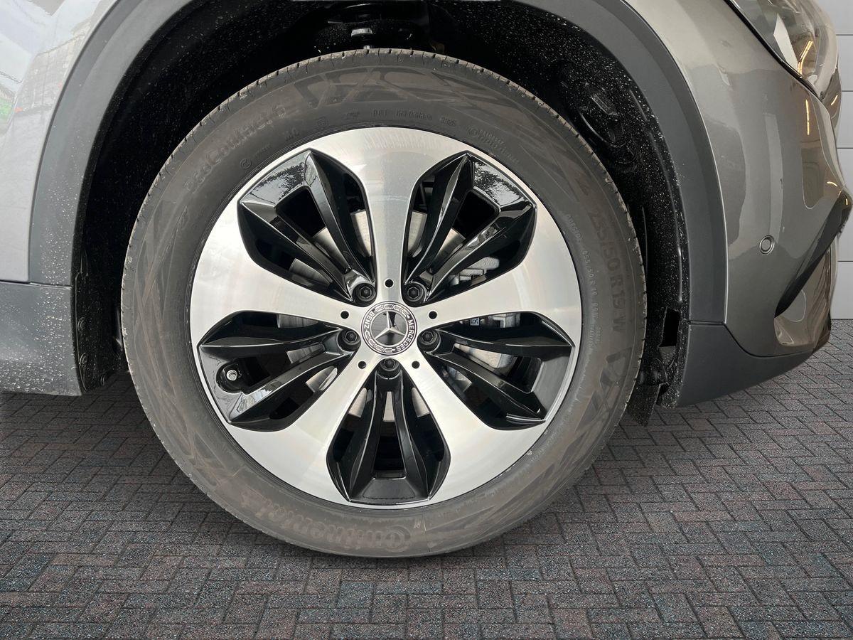 Mercedes-Benz GLA 200 d automatic