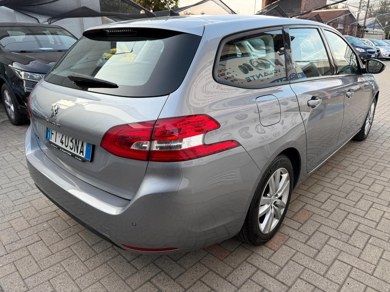 Peugeot 308 BlueHDi 130 S&S SW Tech Edition - Navigatore