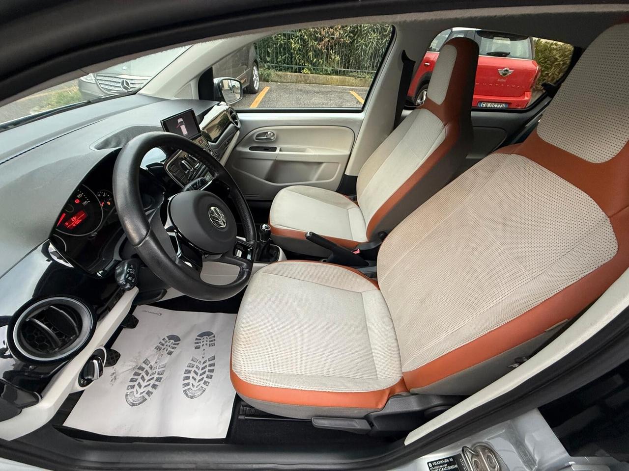 Volkswagen up! 1.0 75 CV 5p. high ***NAVIGATORE / OK NEOPATENTATI***