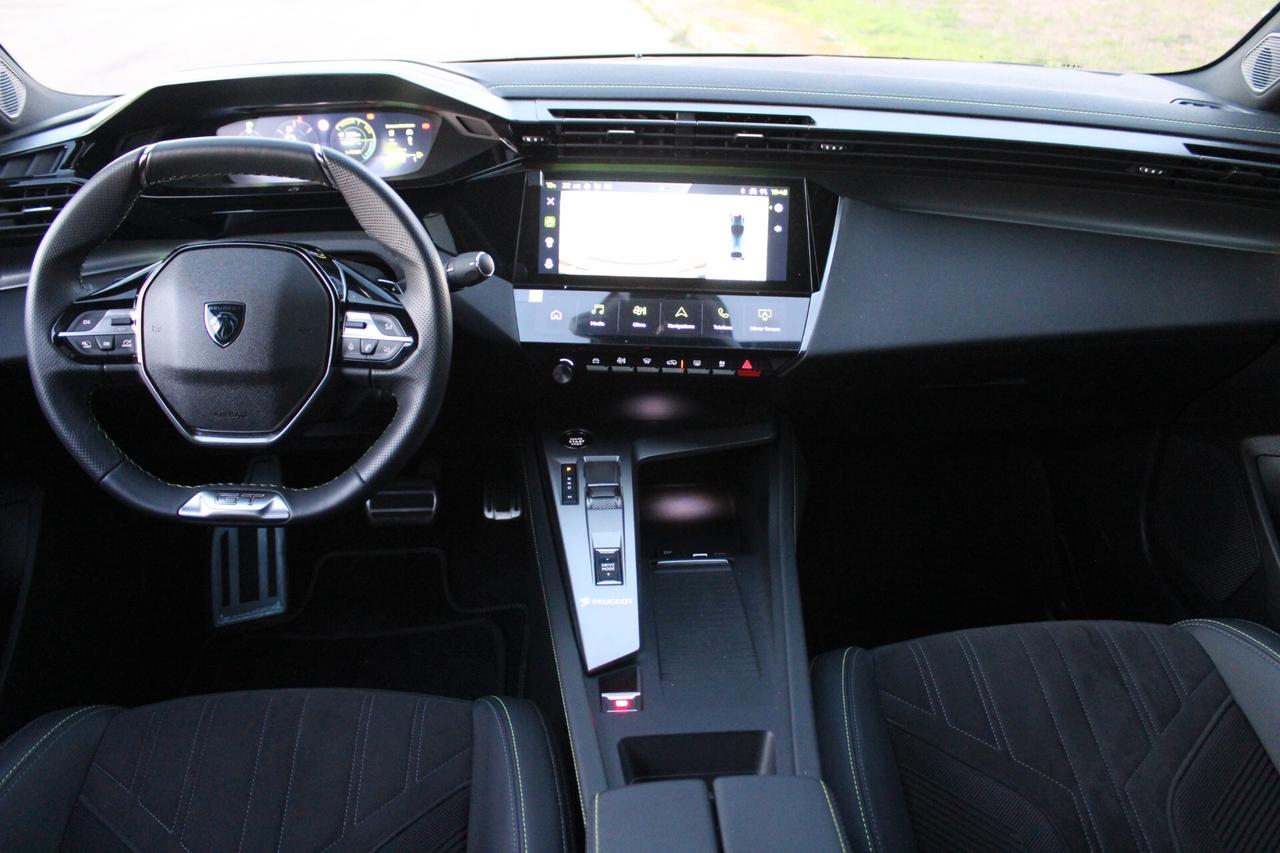 Peugeot 408 1.2 Hybrid 136 e-DCS6 GT