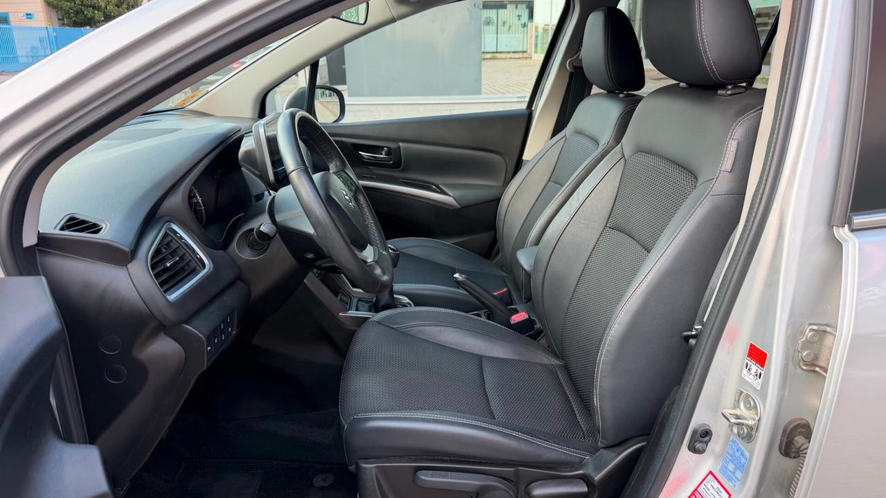 Suzuki S-Cross 1.4 Hybrid Top+