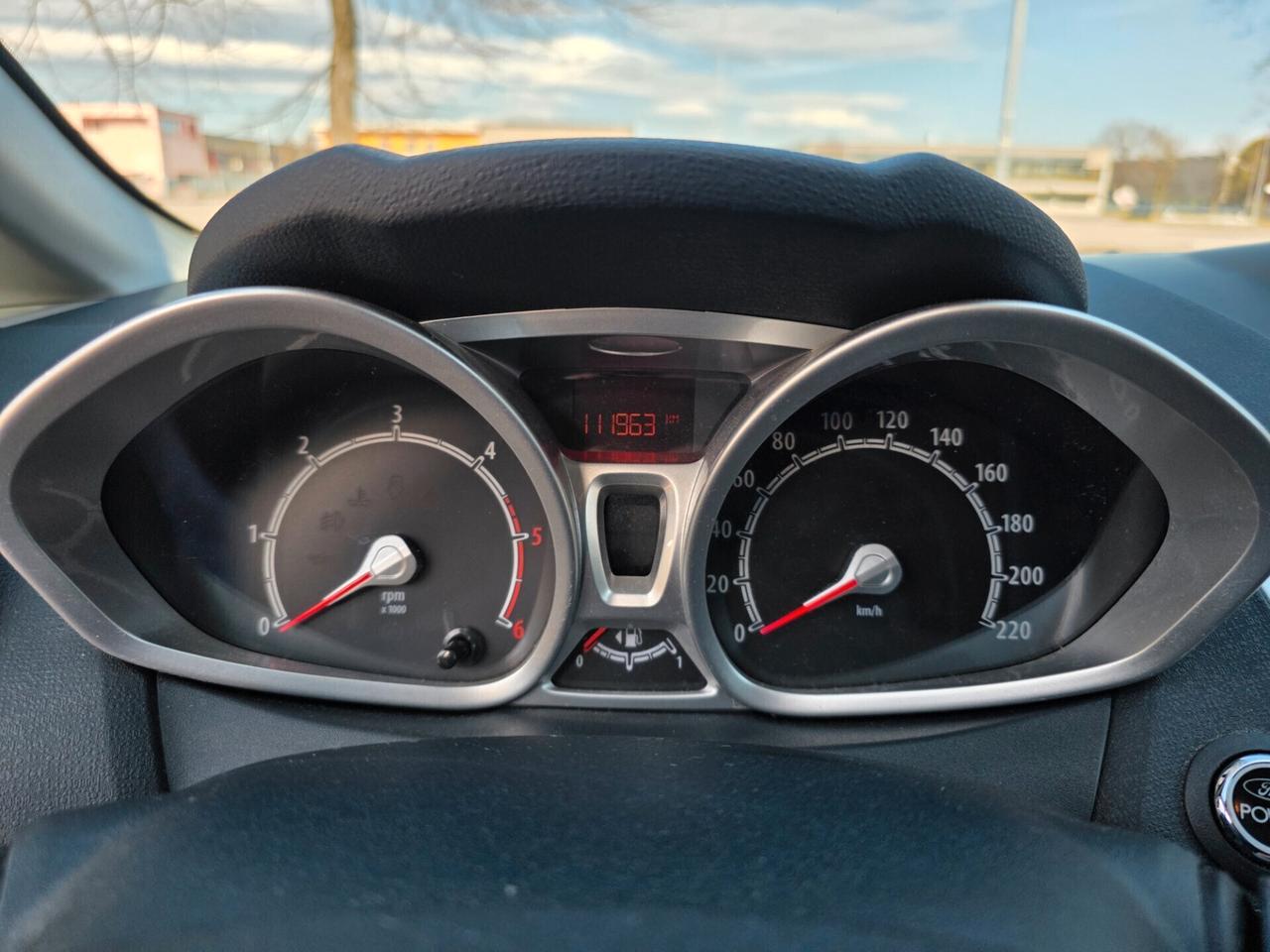 Ford Fiesta 1.4 TDCi 70CV 5 porte Titanium