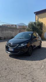 Lancia Ypsilon 1.0 FireFly 5 porte S&S Hybrid Gold Plus