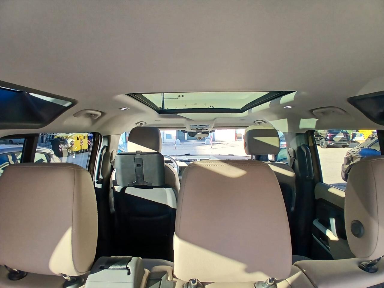 LAND ROVER Defender 110 3.0D I6 200 CV AWD Auto X-Dynamic SE (147 kw)