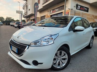 Peugeot 208 Active * 1.4 HDi * 68 CV * Perfetta * Garantita 12 Mesi