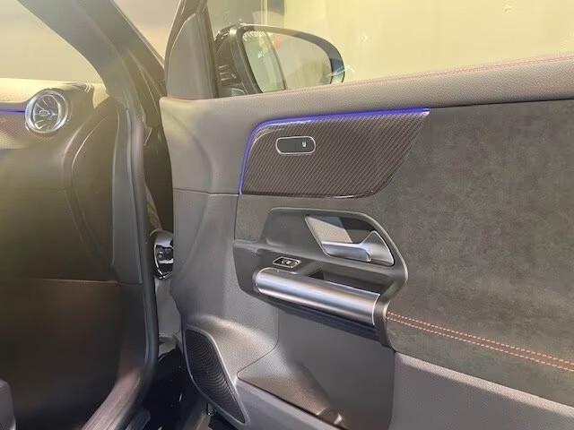 Mercedes-Benz GLA*200d*AMG-LINE*PREMIUM*PLUS*AMG-NIGHT*19"*TETTO*SOUND*AMBIENT-LIGHT*