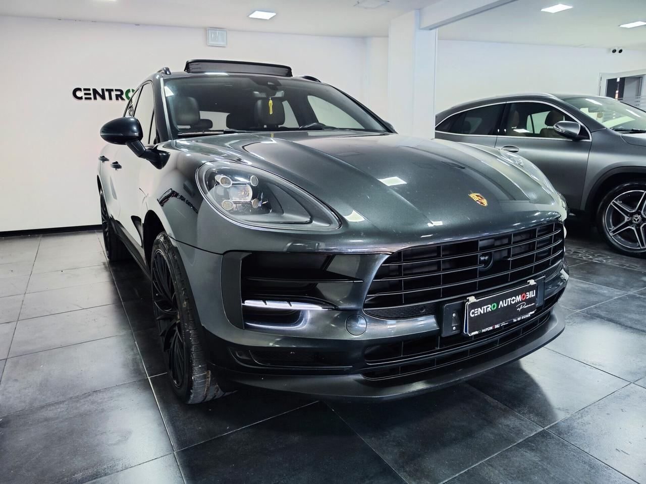 Porsche Macan 2.0 245cv Tetto Led