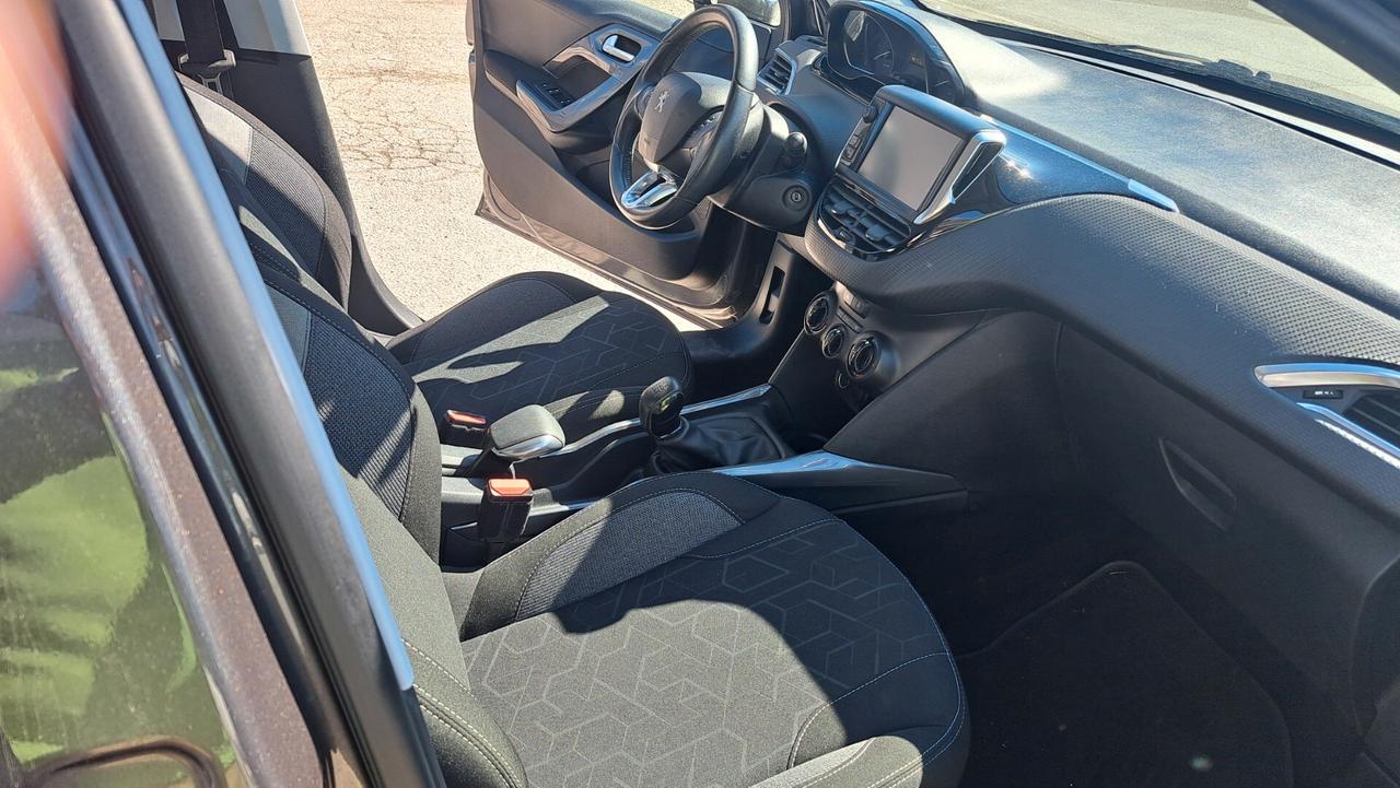 Peugeot 2008 PureTech 82 Allure