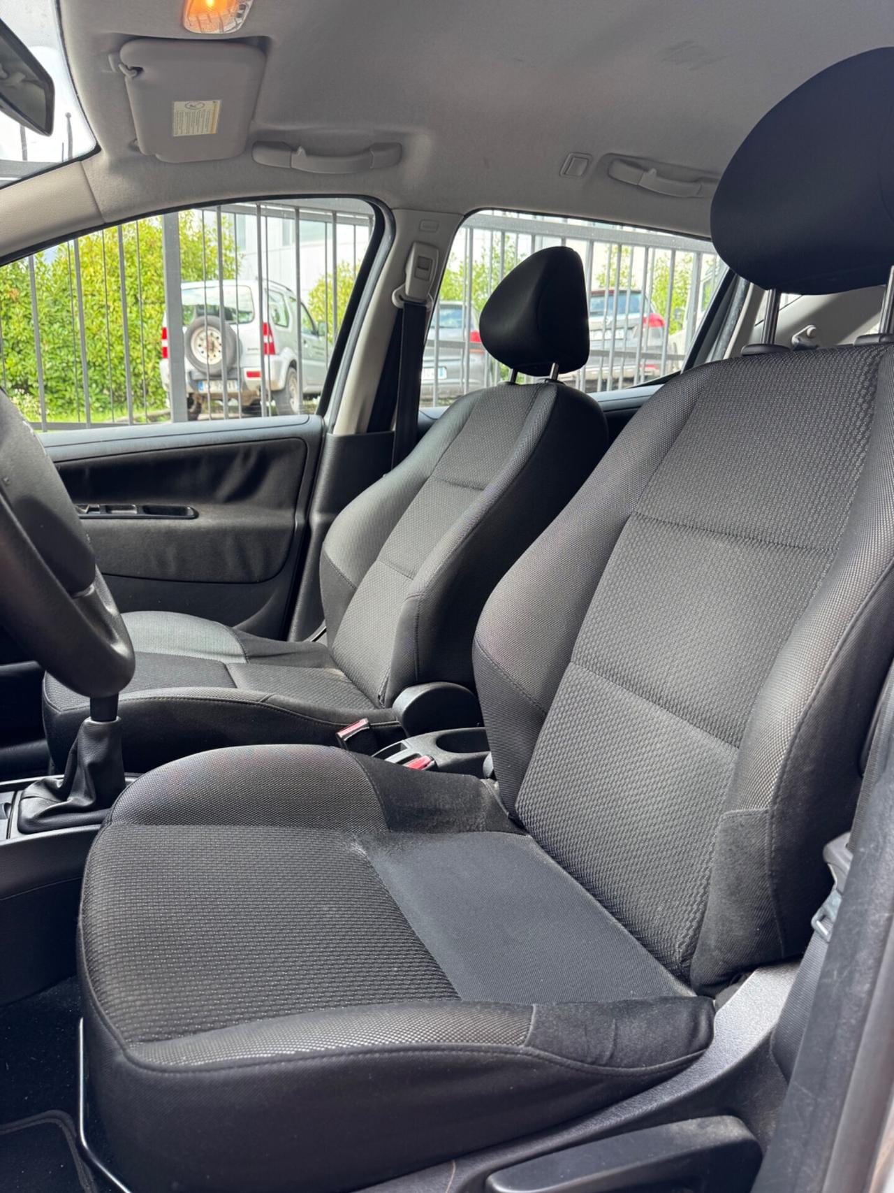 Peugeot 207 1.4 8V 75CV 5p. X Line ECO GPL