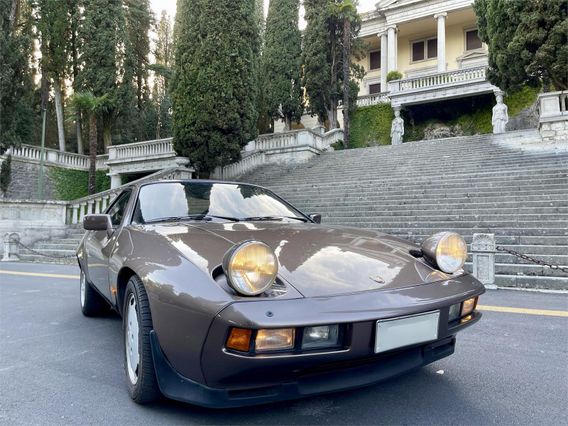 PORSCHE 928 928