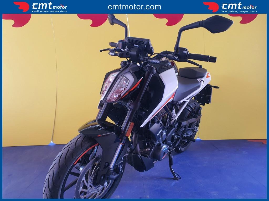 KTM 390 Duke - 2022