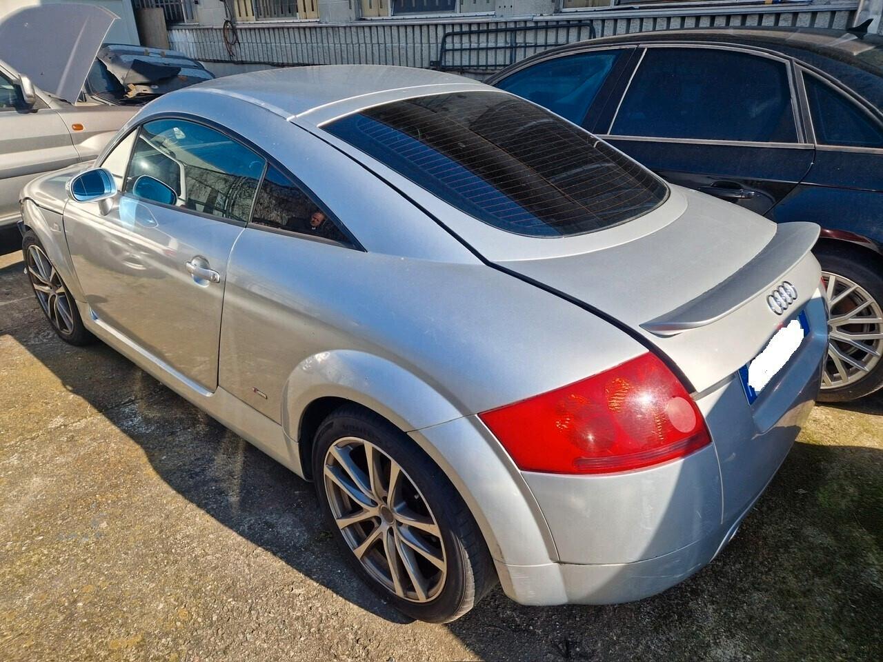 Audi TT Coupé 1.8 T 20V 179 CV cat motore rotto fusa ko