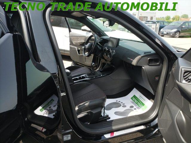 DS AUTOMOBILES DS 3 Crossback BlueHDi 100 Performance Line