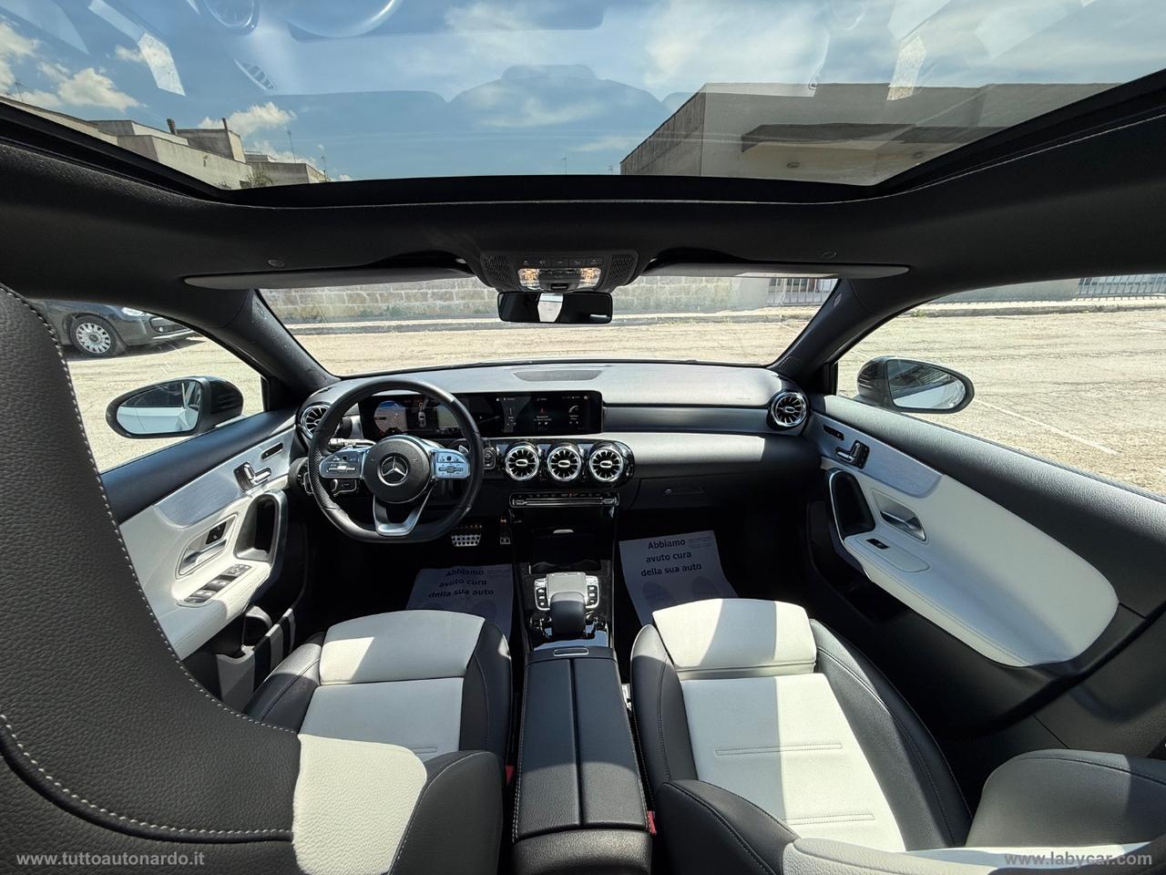 MERCEDES-BENZ A 180 d Automatic Premium