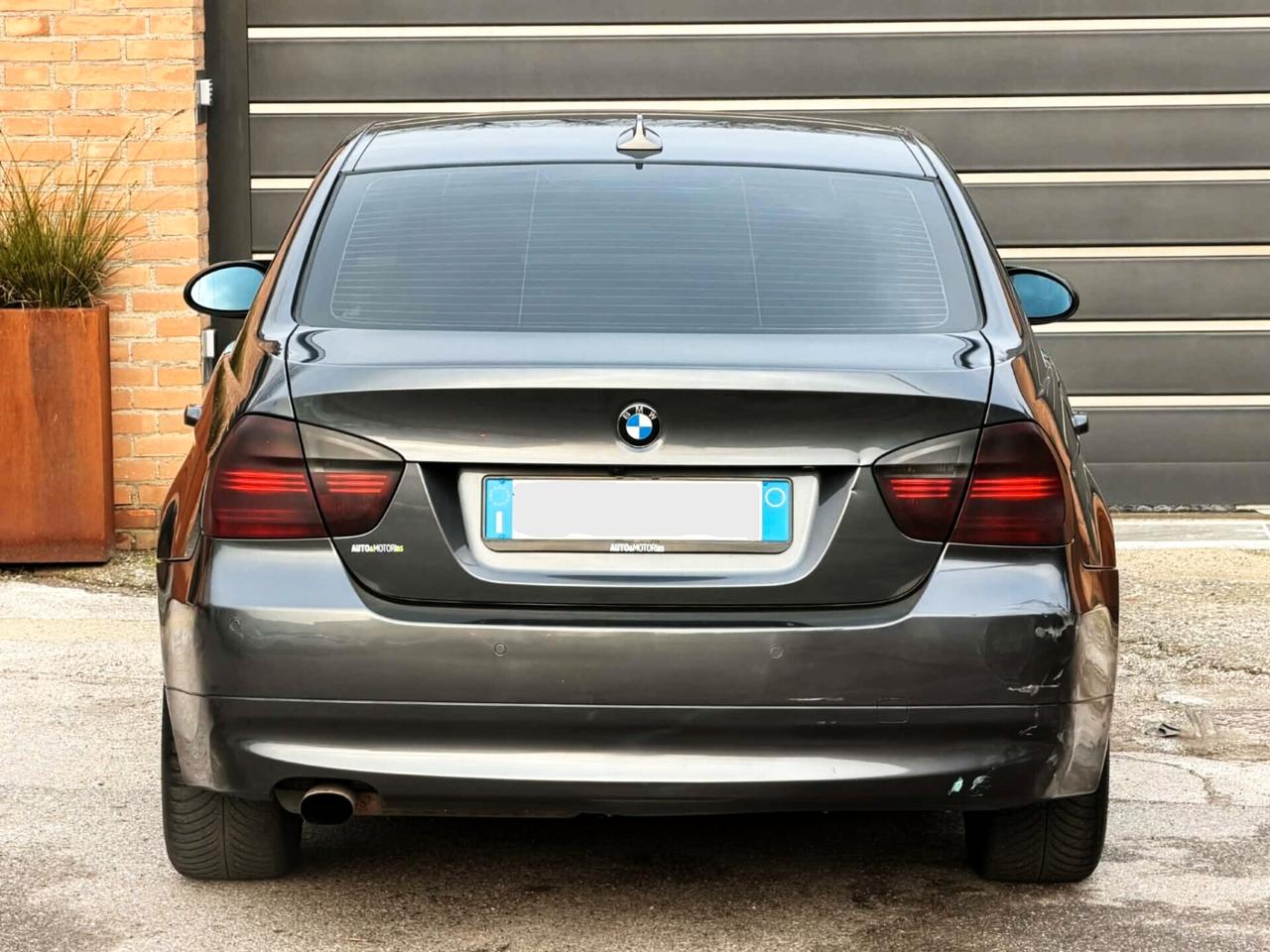 BMW 318i GPL-Berlina-189.000KM-Navi,Xeno,Pelle-FULL