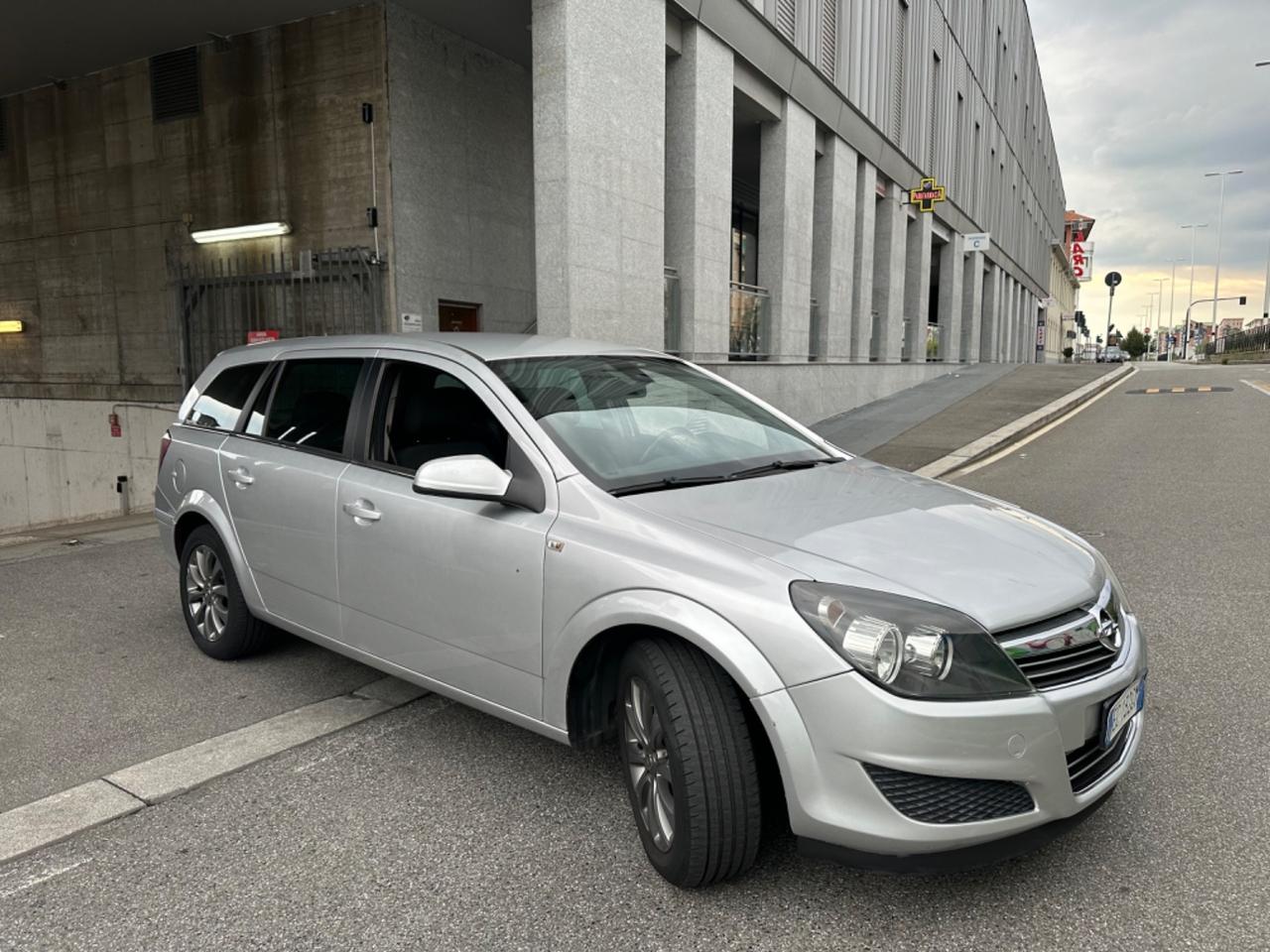 Opel Astra 1.6 16V GPL-della casa Station Wagon