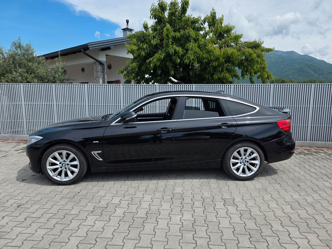 Bmw 320 320d xDrive Modern perfetta e garantita 12M