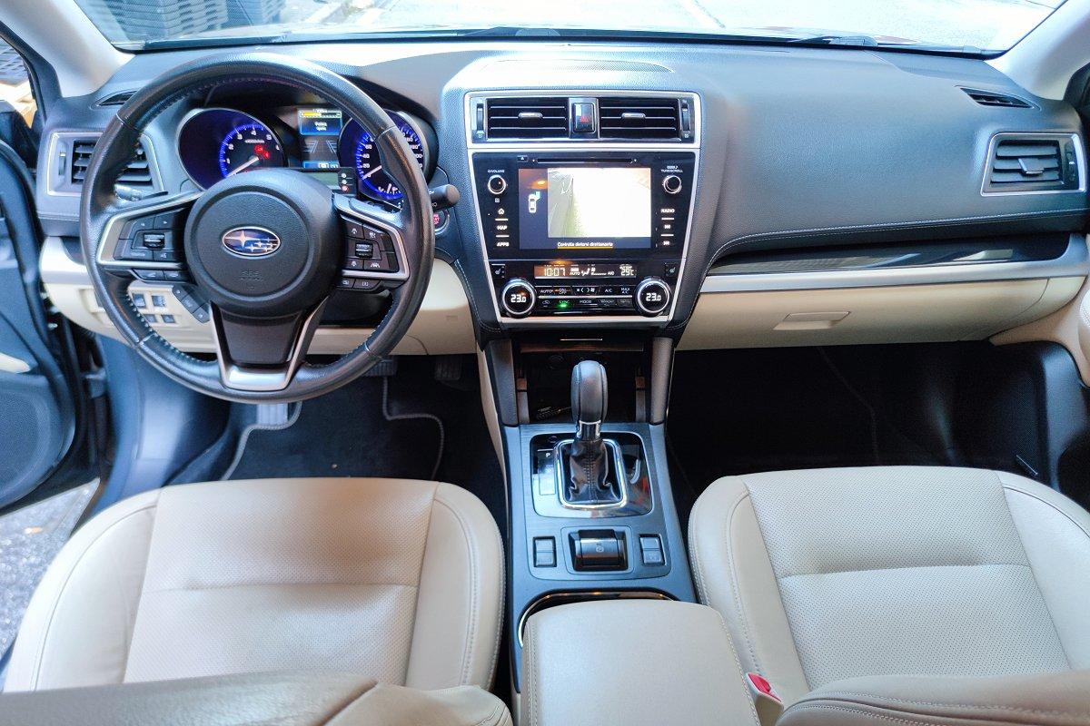 SUBARU Outback 2.5i Lineartronic Premium