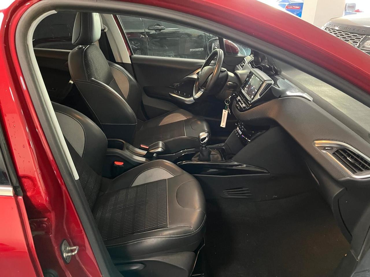 Peugeot 2008 BlueHDi 120 S&S Allure