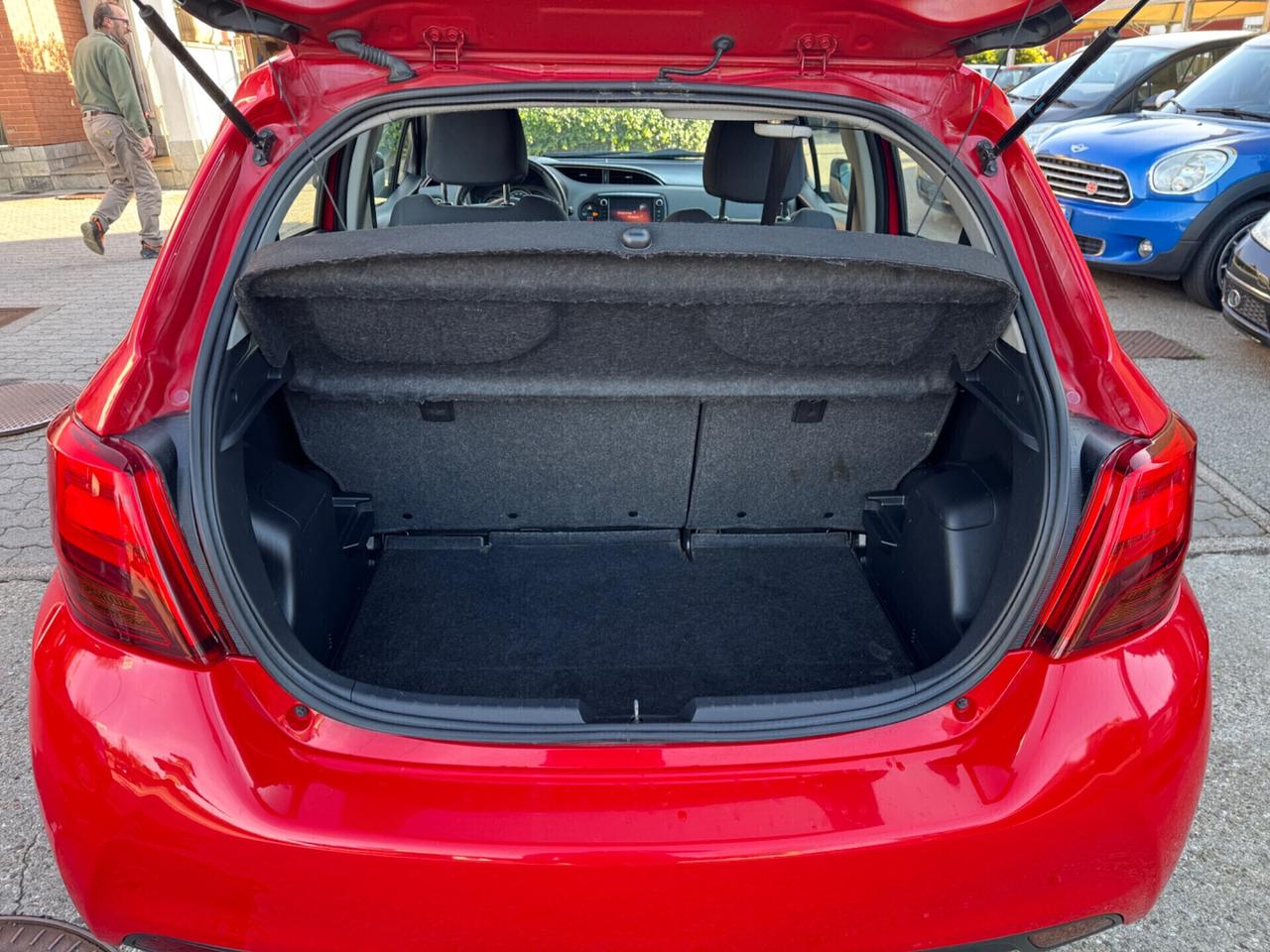 Toyota Yaris 1.3 5 porte Lounge OK NEOPATENTATI