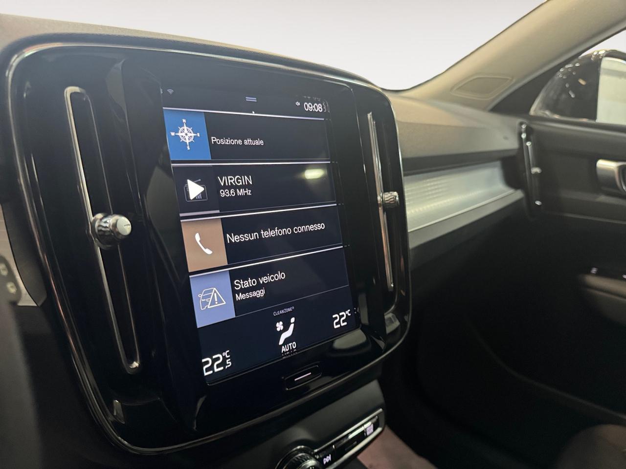 VOLVO XC40 N1 1.5 T4 plug-in hybrid Inscription Expression AUTOCARRO
