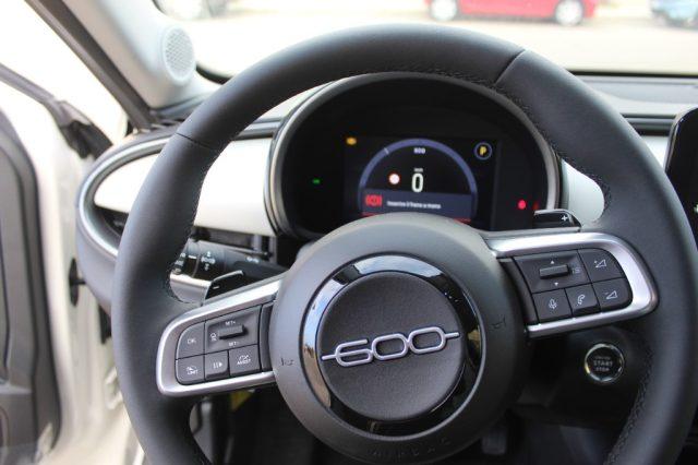 FIAT 600 Hybrid 110 CV DCT MHEV La Prima -KM0