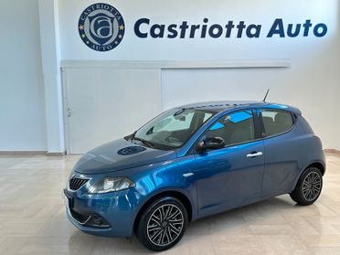 Lancia Ypsilon 1.0 firefly hybrid Silver S&S