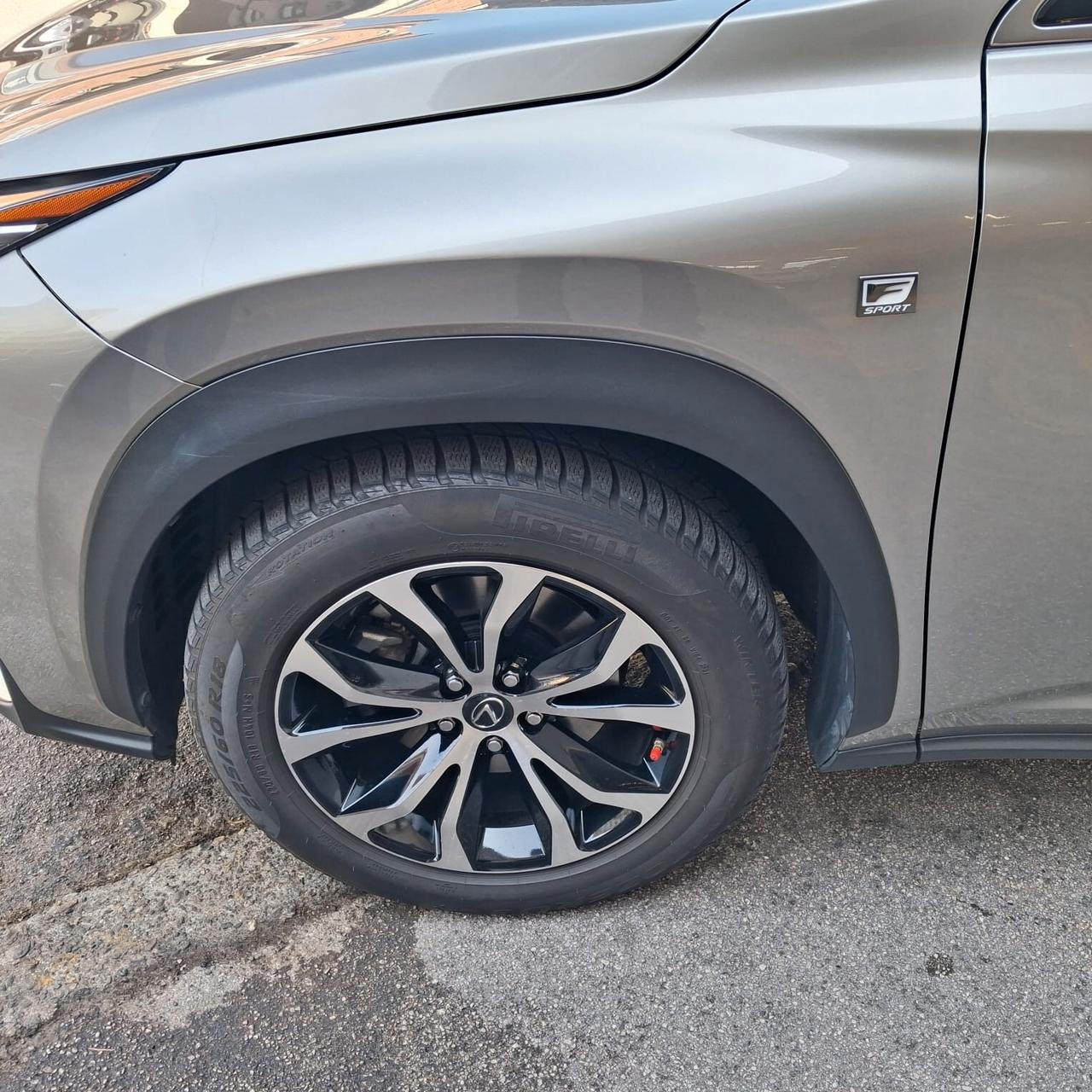 Lexus NX 300h Hybrid 4WD F-Sport