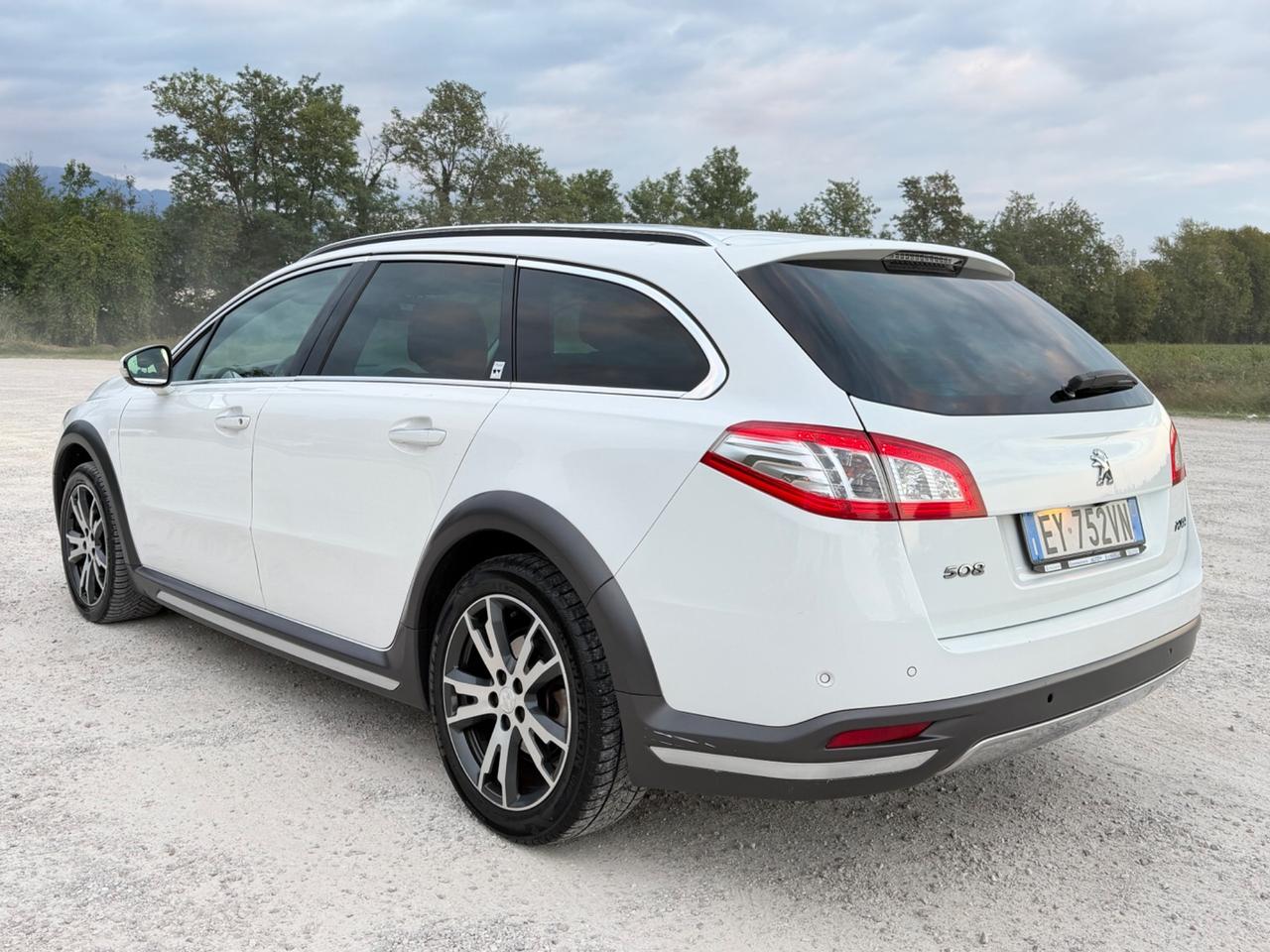 Peugeot 508 RXH Hybrid4x4