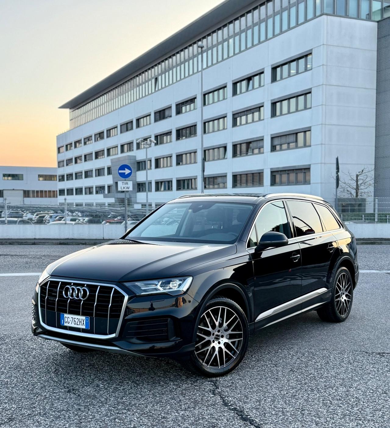 Audi Q7 50 TDI quattro tiptronic Business