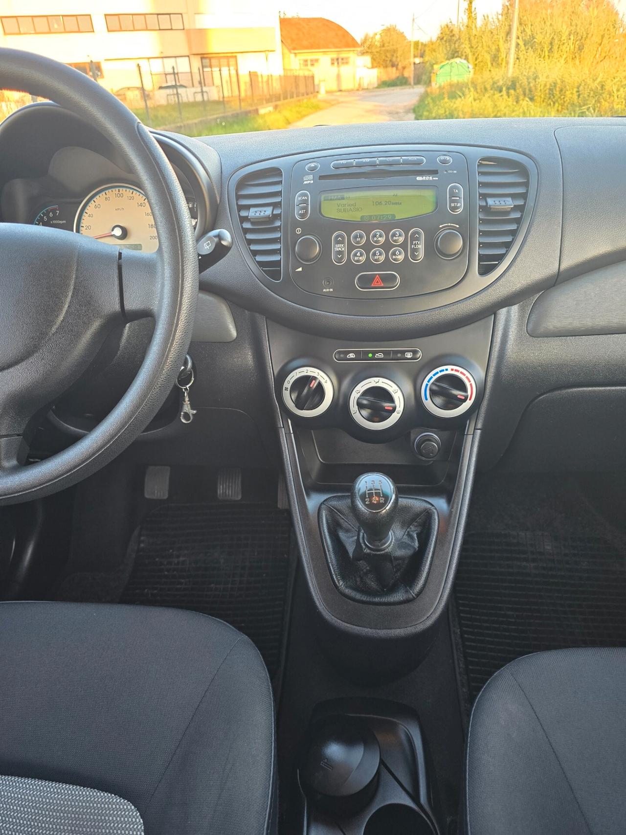 Hyundai i 10 1.1 Benzina con GARANZIA -NEOPATENTATI