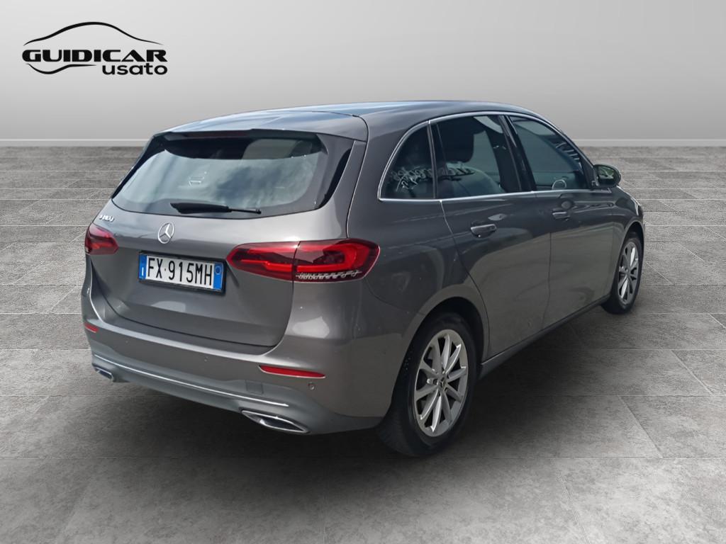 Mercedes-Benz Classe B - W247 2018 - B 180 d Sport Plus auto