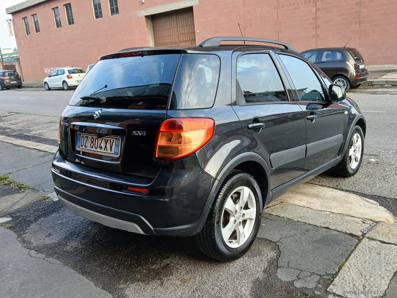 SUZUKI SX4 1.5 GL
