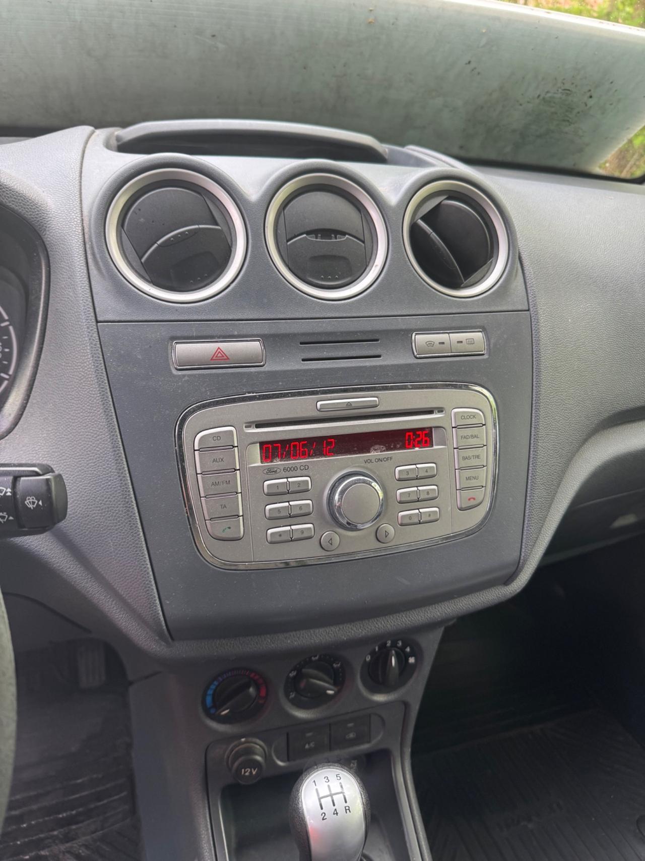 Volkswagen Polo 1.4 benzina 5p. Neopatentati unico proprietario