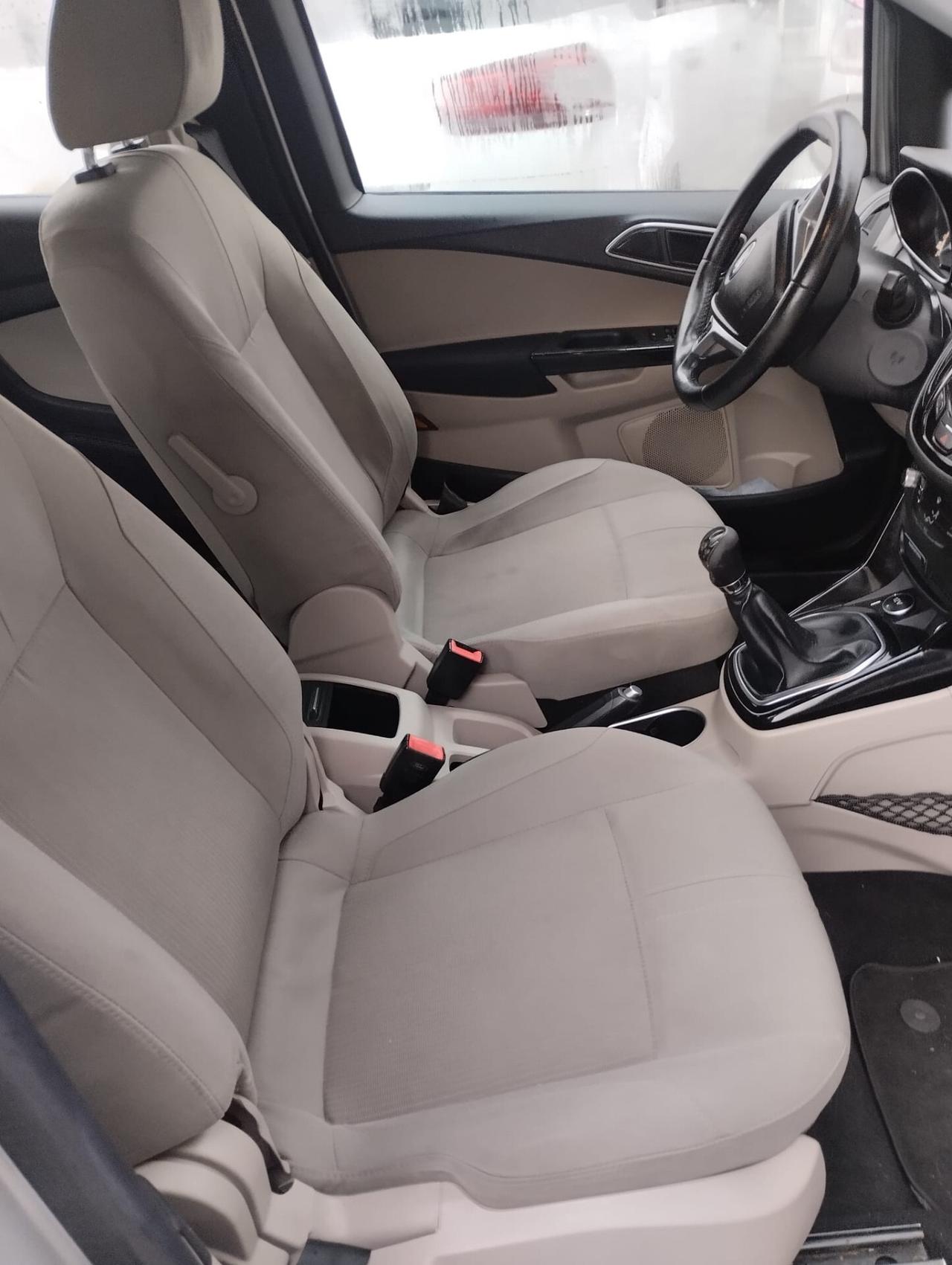 Ford B-Max 1.4 90 CV GPL Titanium X