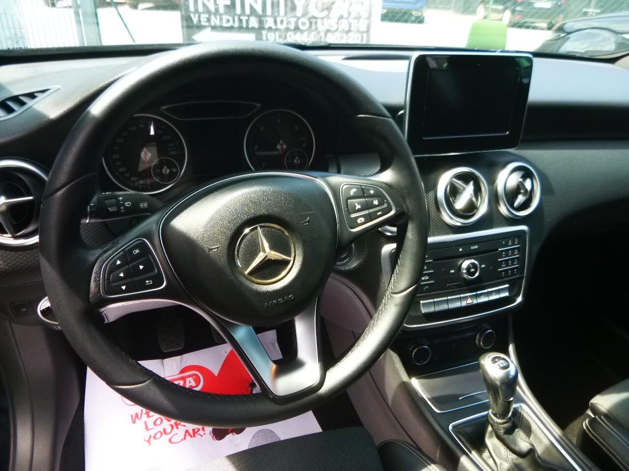 Mercedes-benz A 180 A 180 d Premium