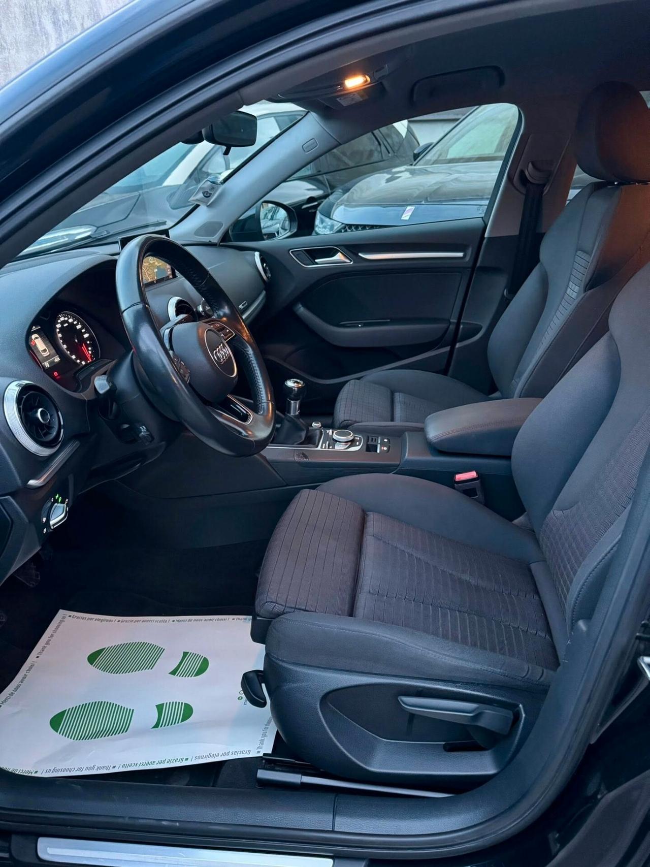 Audi A3 1.6 TDI 116 CV Sport (distribuzione , dischi ant e post nuovi )