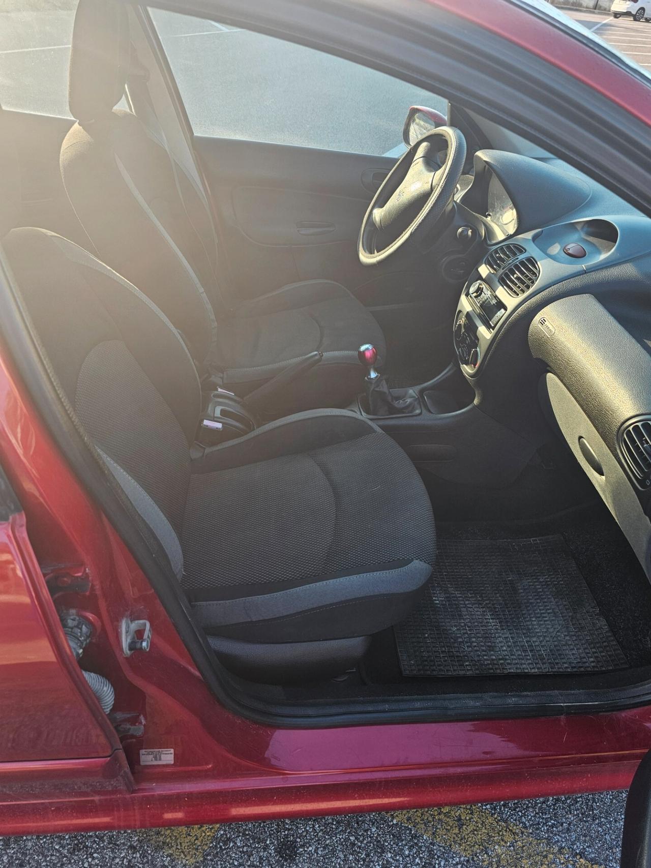 Peugeot 206 1.4 5p. Enfant Terrible