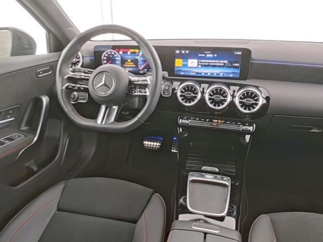 MERCEDES-BENZ A 180 Automatic AMG Line Advanced Plus